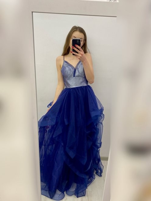 Długa sukienka rozłożysty ozdobny dół granat