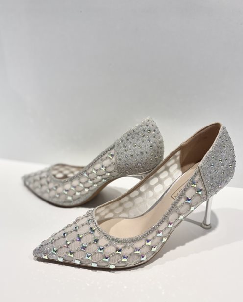 Szpilka po całości cekinki srebro