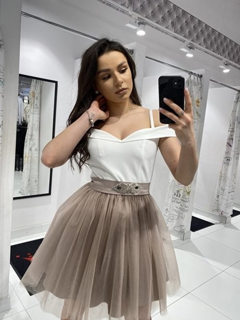 sukienka krótka hiszpanka tiulowa biały/beż