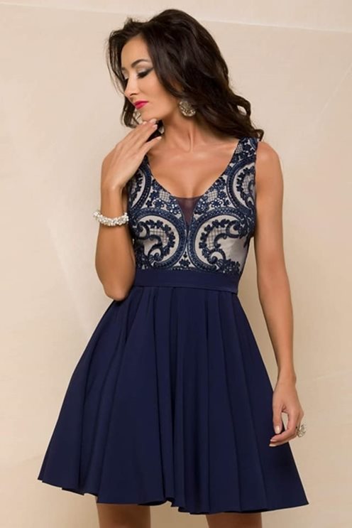 Sukienka krótka dekolt trójkąt i szarfa beż-granat