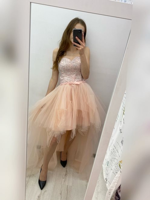 Sukienka gorsetowa z długim tiulem róż