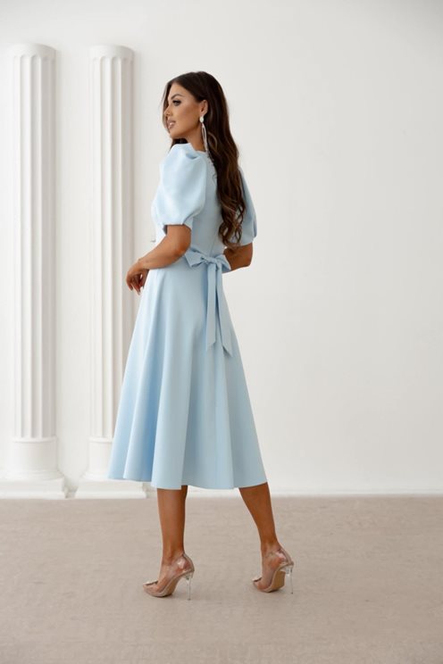 Sukienka midi dekolt bufiaste rękawki błękit