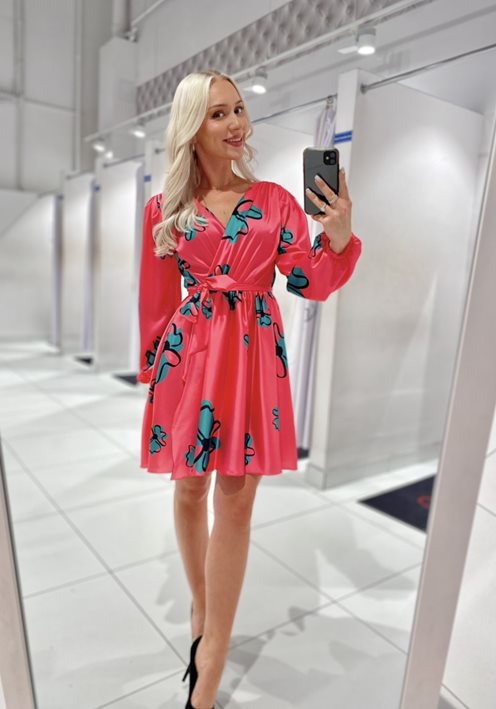 Sukienka krótka z ściągaczem w talii róż/zieleń