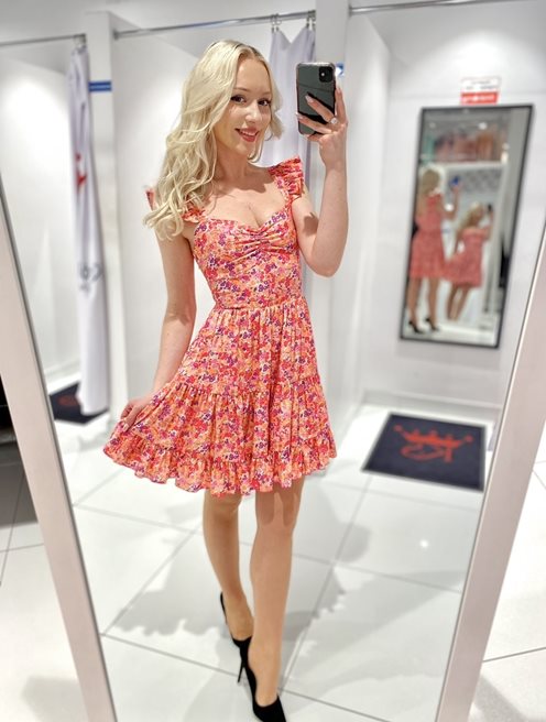 sukienka krótka w kwiaty ramiączka falbanka morela