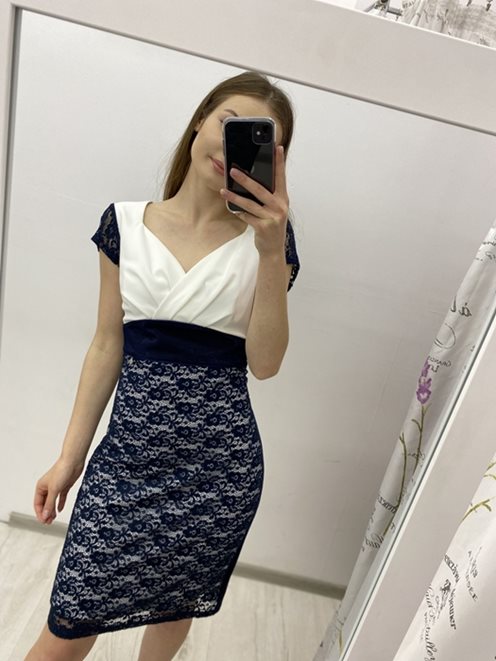 Krótka sukienka fala dekolt koronka granat