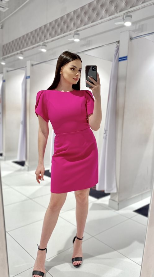 Sukienka krótka rękawek tył wycięcie fuksja