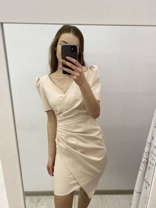 Sukienka krótka dwa rękawki mat beż