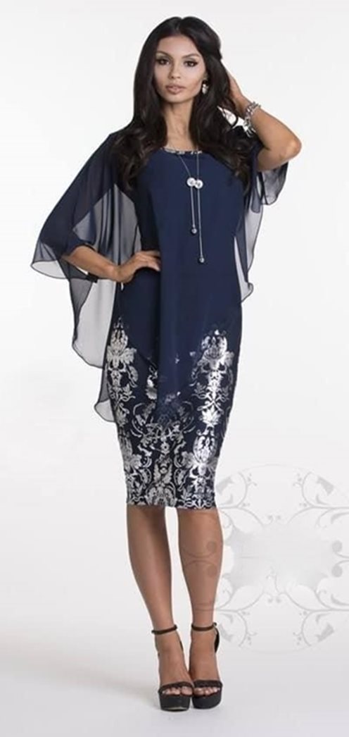 Sukienka z elegancką narzutką granat