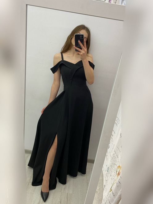 Długa sukienka opadające ramiona czarny