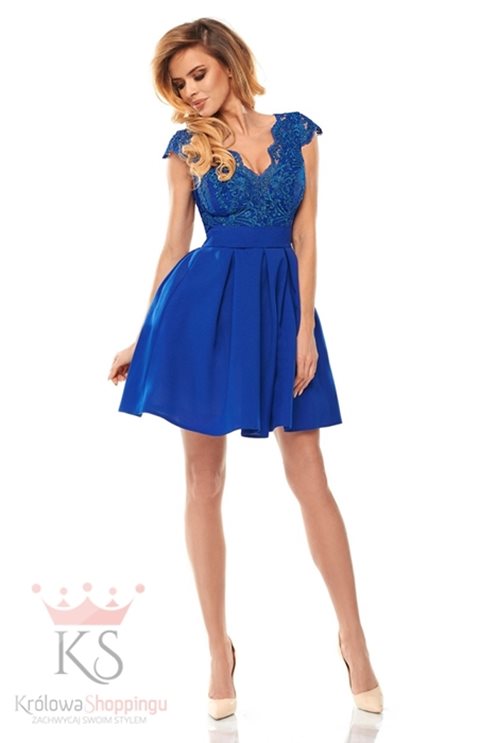 Sukienka z motylkiem chaber