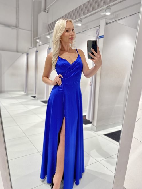 Sukienka długa satynowa rozkloszowana chaber