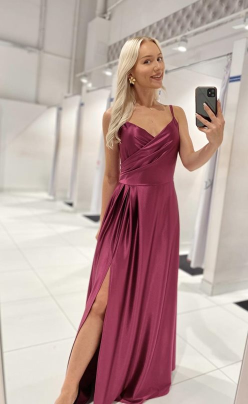 Sukienka długa satyna rozkloszowana śliwka