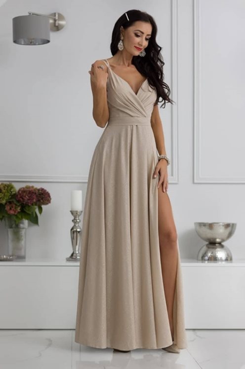 Długa sukienka na ramiączka brokat beż