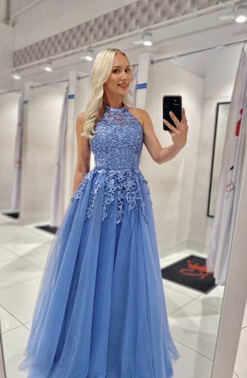 Długa sukienka princeska hafty wiązanie szyja nieb