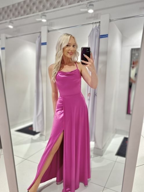 Sukienka długa satynowa wiązana mocny róż