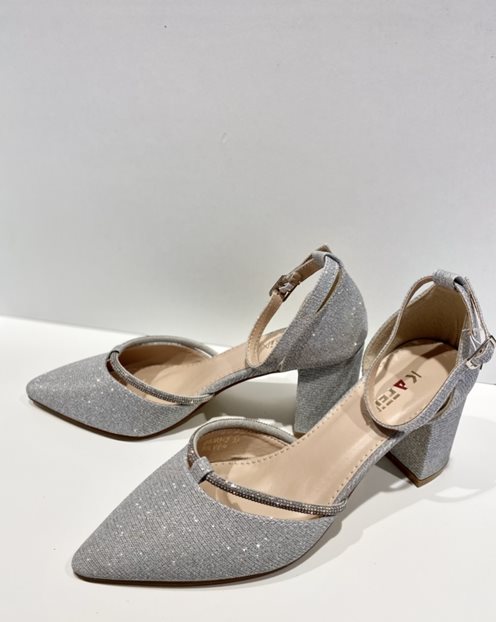 Czółenka brokatowe ozdobny pasek srebro