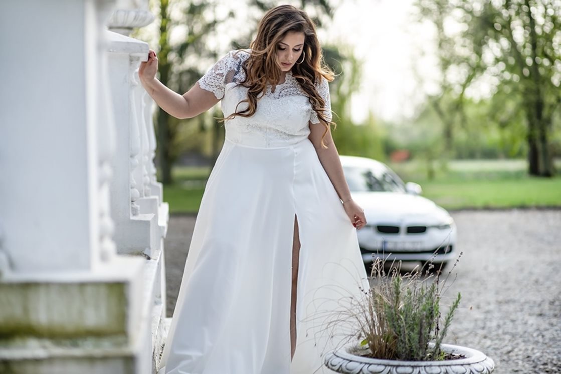 Długa sukienka rękawek biały