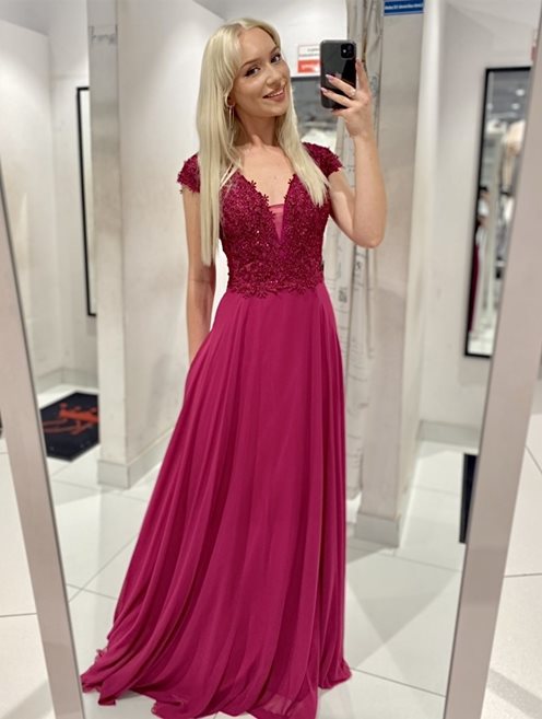 Sukienka długa z rękawkiem zdobienia fuksja