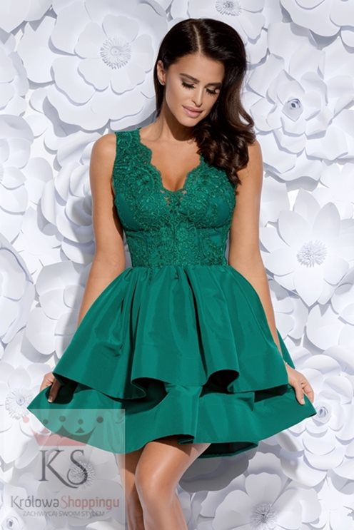 Sukienka falbany w serek zielony