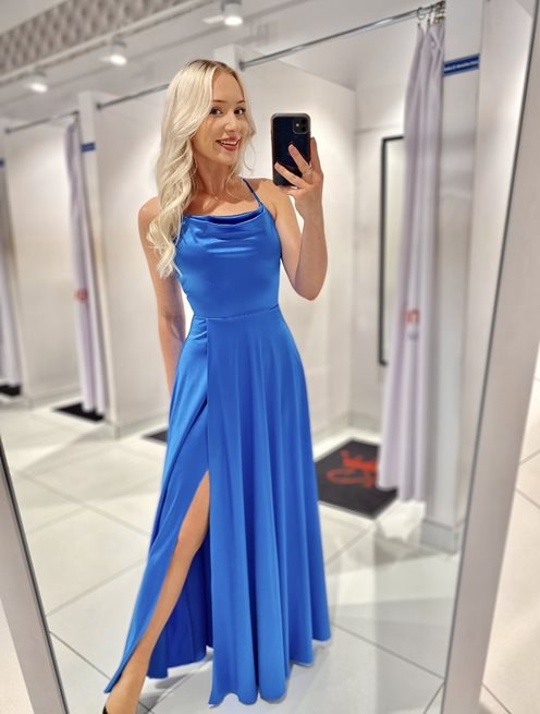 Sukienka długa satynowa wiązana niebieska