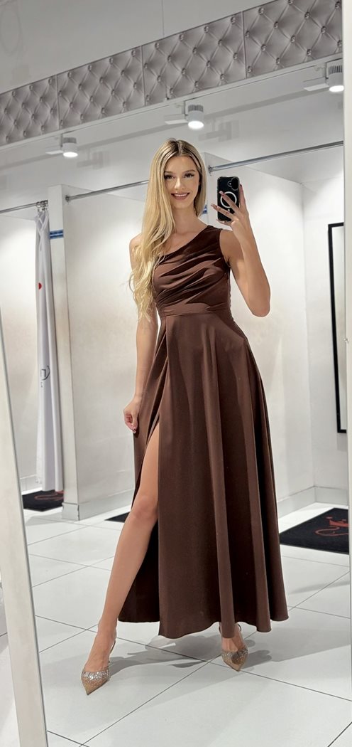 Sukienka długa asymetryczne wiązanie czekolada