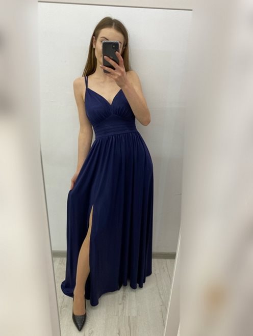 sukienka długa z odcięciem połysk granat