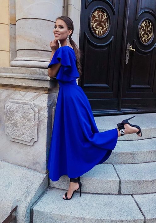 Sukienka midi gładka rękaw falbanki chaber