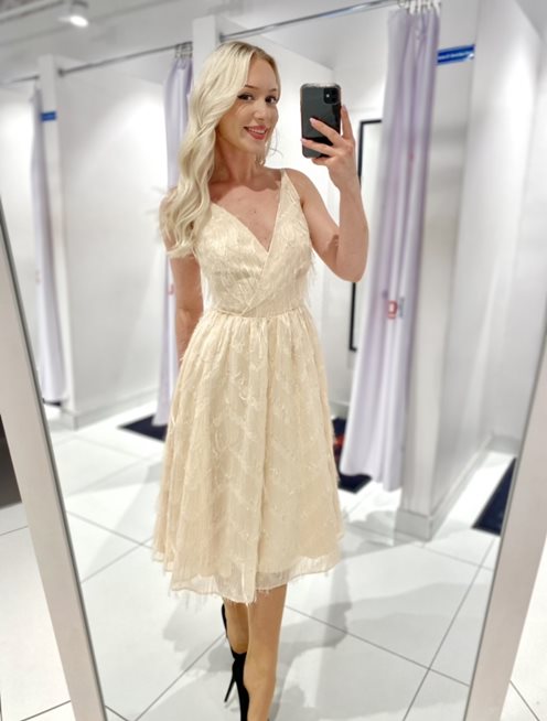 Sukienka midi ramiączka pióra beż