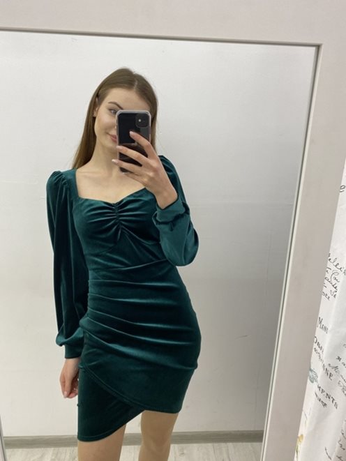 Sukienka krótka długi rękaw welur zieleń
