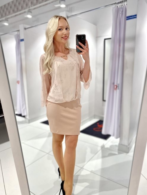 Sukienka krótka maskująca rękawek zdobienia beż