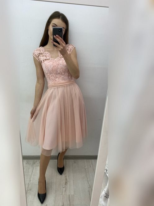 Długa sukienka z tiulem róż