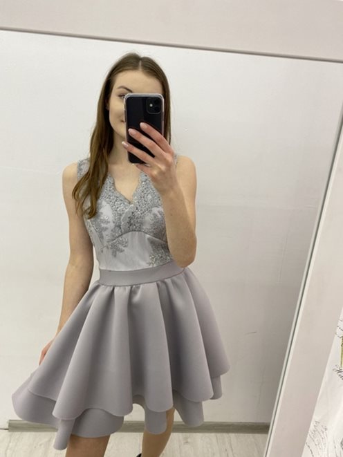 Sukienka falbanka dekolt szary