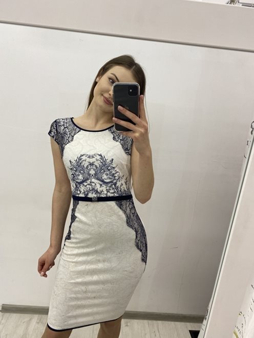 Sukienka ołówkowa koronka granat