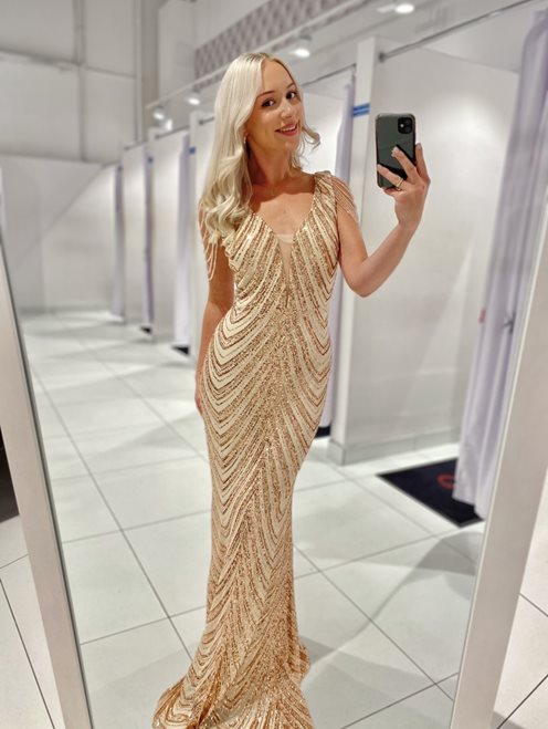 Sukienka długa cekinowa siateczka koraliki złoto