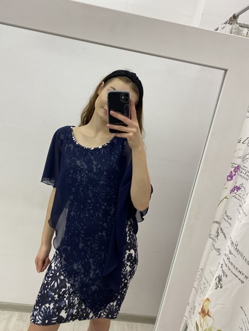 Sukienka z elegancką narzutką granat beż