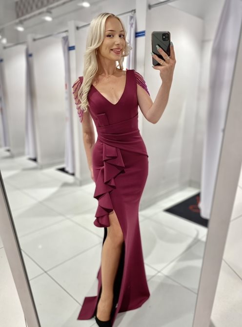 Sukienka długa koraliki  ramiona śliwka