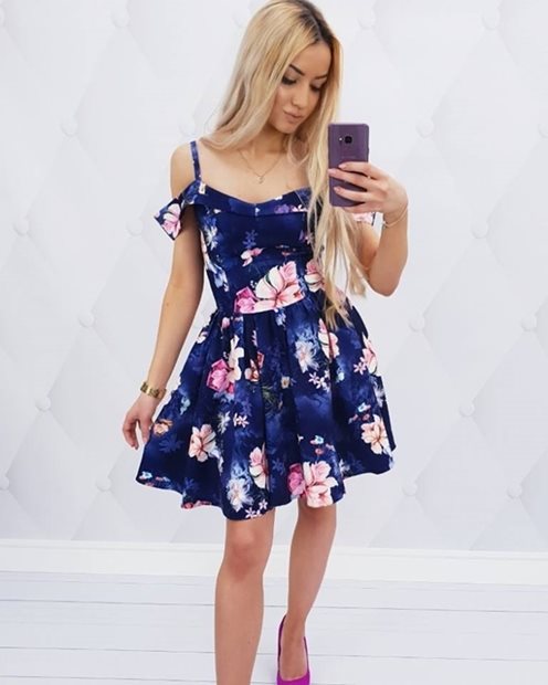 Sukienka hiszpanka koronka dół gładki kwiatki