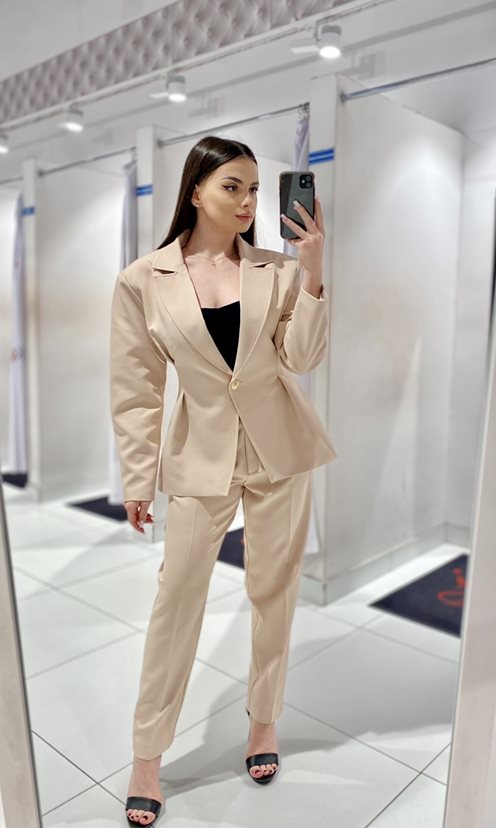 Garnitur damski beż