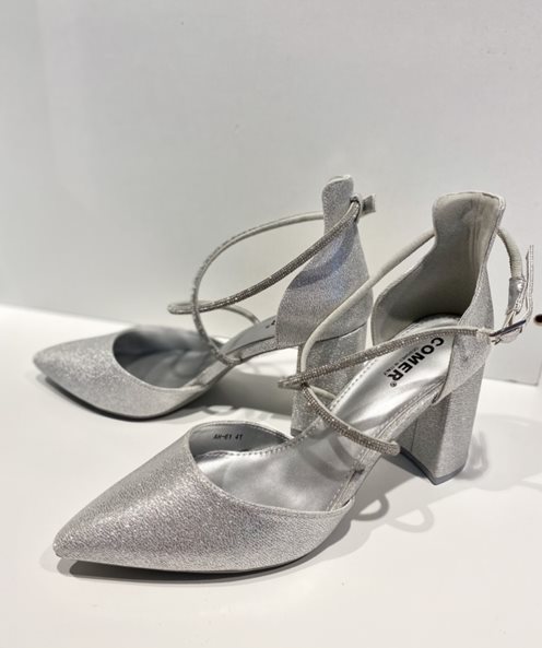 Czółenka na słupku ozdobny pasek srebro