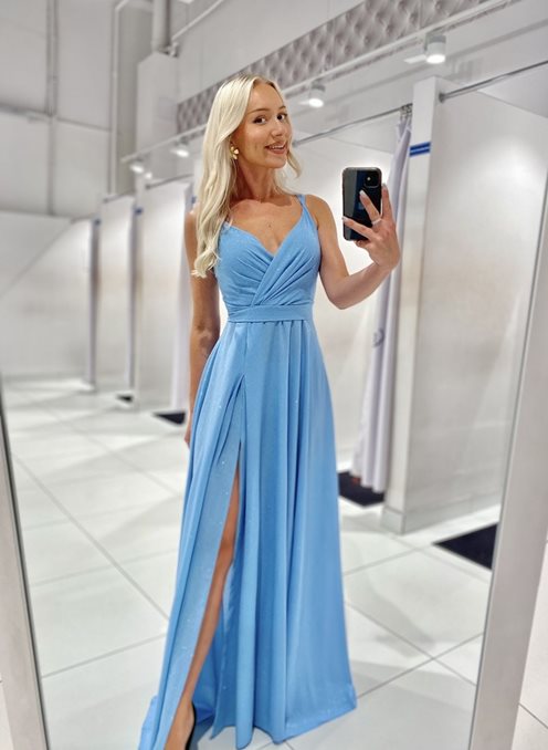 Długa sukienka na ramiączka brokat błękit