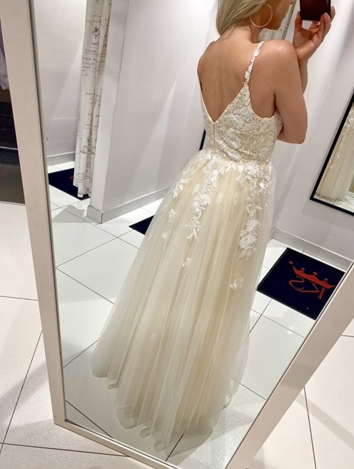 Sukienka długa tiul i koronki po całości beż