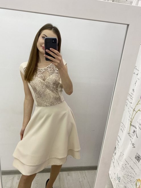 Sukienka koronka size plus beż