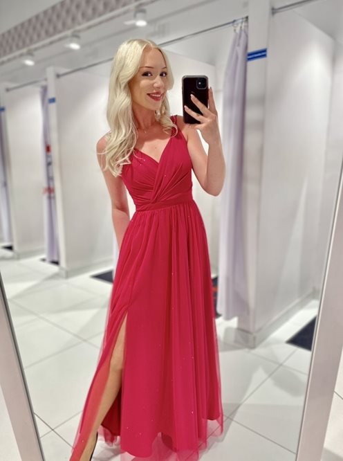 Sukienka długa prosta z tiulem błysk malina