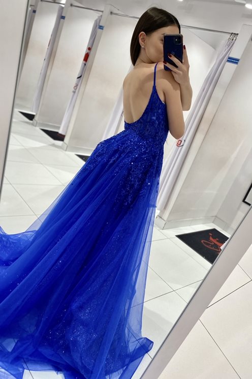 Sukienka długa zdobiona koronką brokatem chaber