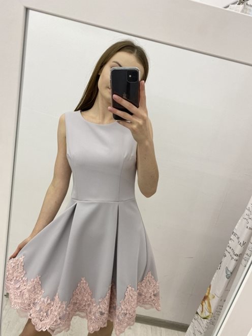 Sukienka koronkowy dół szary/róż