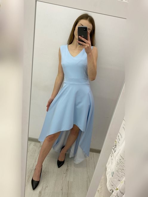 Prosta sukienka długi tył błękit