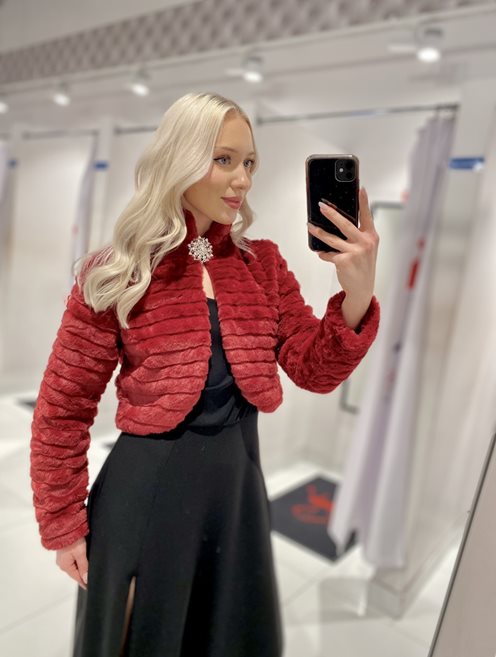 Bolerko futerkowe broszka bordo