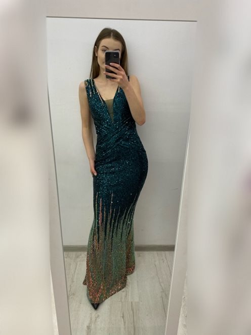 sukienka długa cekiny dopasowana czerń-zieleń