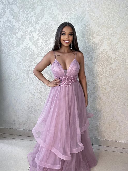 Sukienka długa zdobienie tiul falbany pudrowy róż