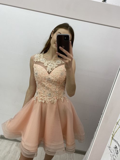 Princeska zakryta góra i plecy róż